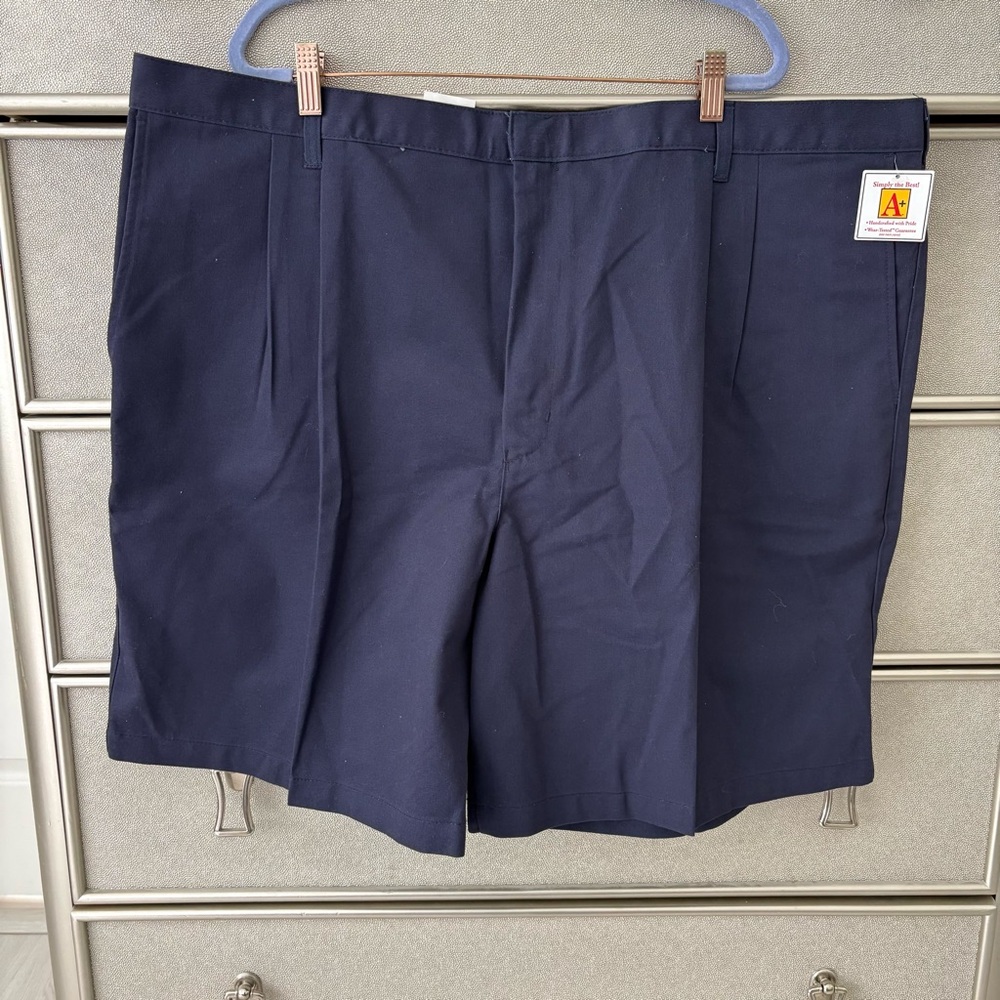 A+ Men’s Navy Pleated Shorts, Size 48 — Item 0256